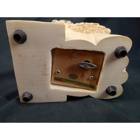 Vintage Angel Cherub Dreamsicle
Music Box  to Paddington's Lullaby - Picture 5 of 7
